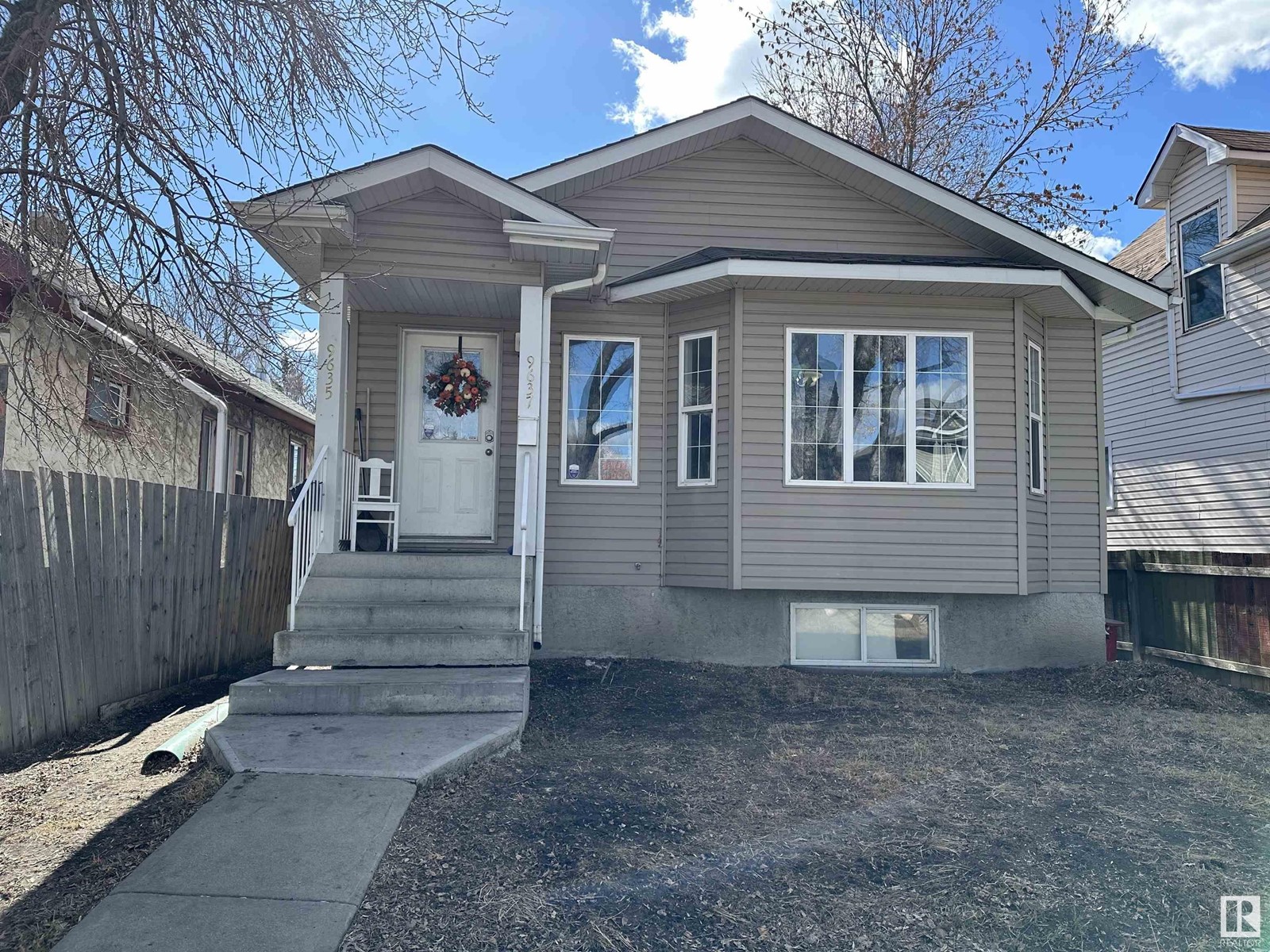 Property at 9637/9635 109A AV NW image 2