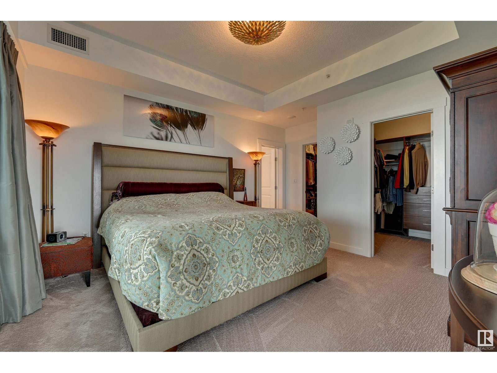 Property at #2105 9720 106 ST NW image 3