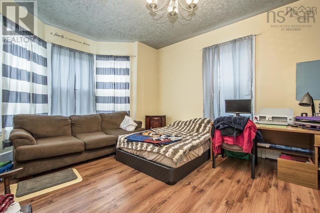250 King Street, Windsor, Nova Scotia  B0N 2T0 - Photo 10 - 202502501