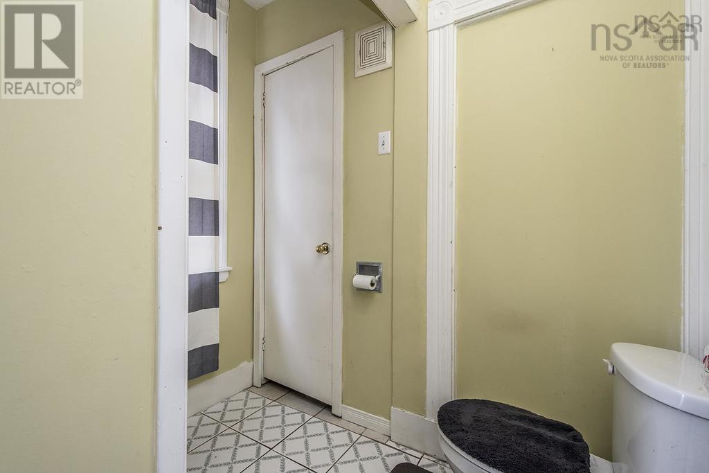 250 King Street, Windsor, Nova Scotia  B0N 2T0 - Photo 15 - 202502501