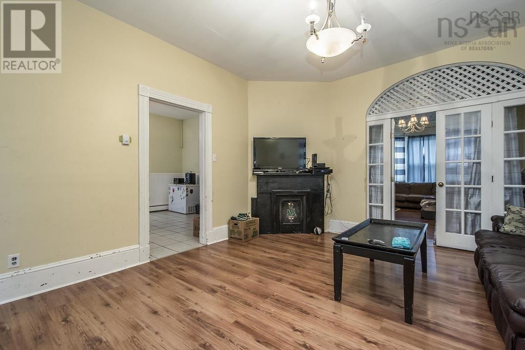 250 King Street, Windsor, Nova Scotia  B0N 2T0 - Photo 9 - 202502501