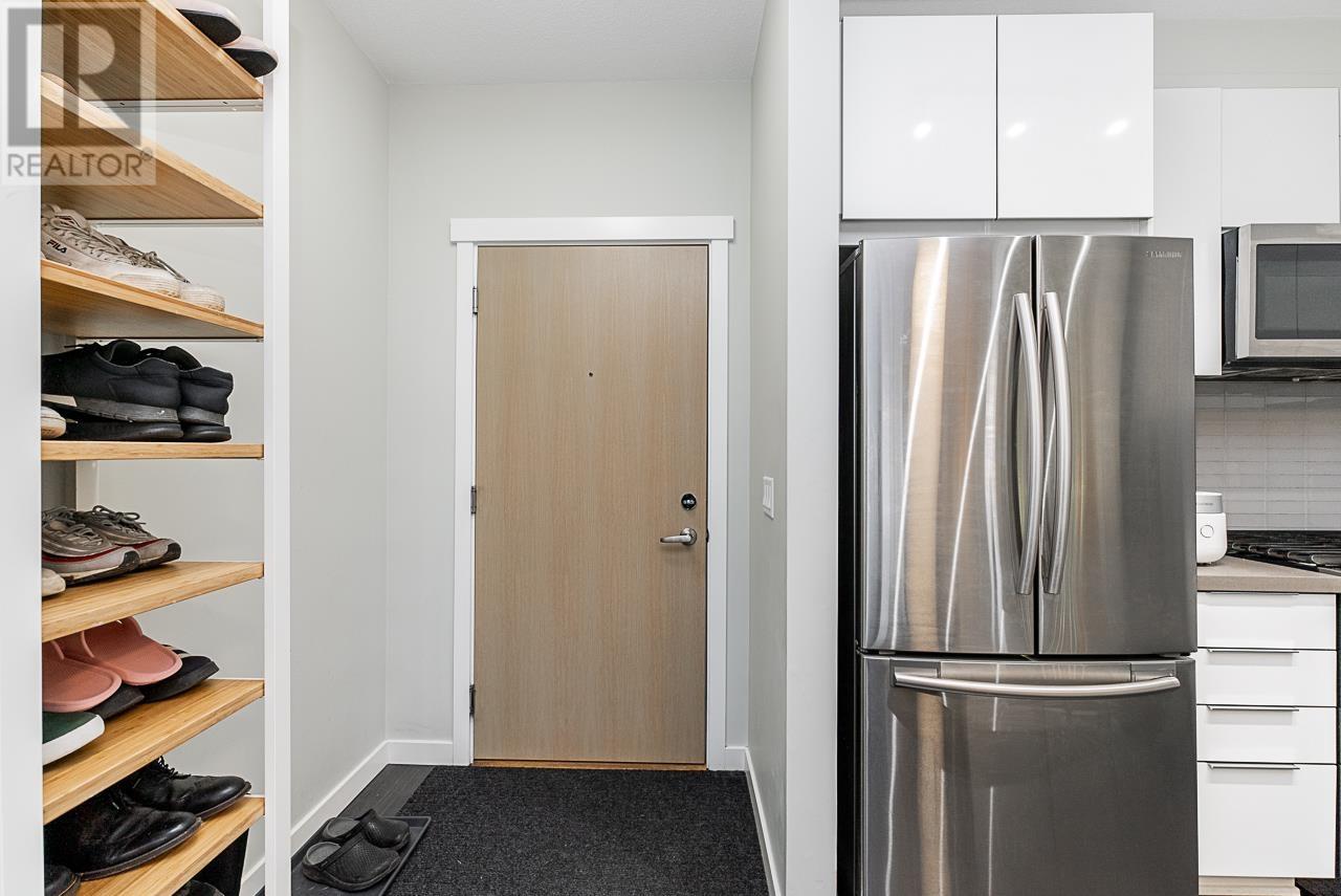 403 609 COTTONWOOD AVENUE