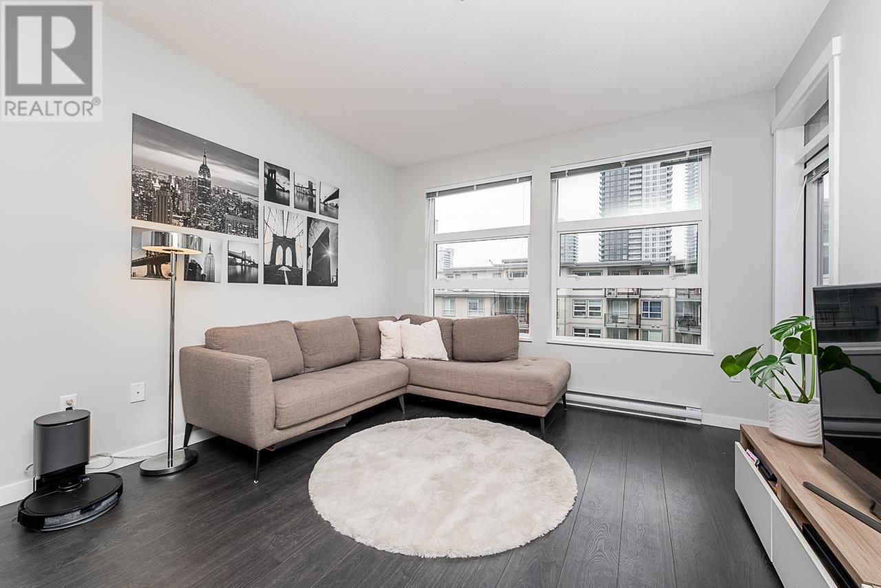 403 609 COTTONWOOD AVENUE