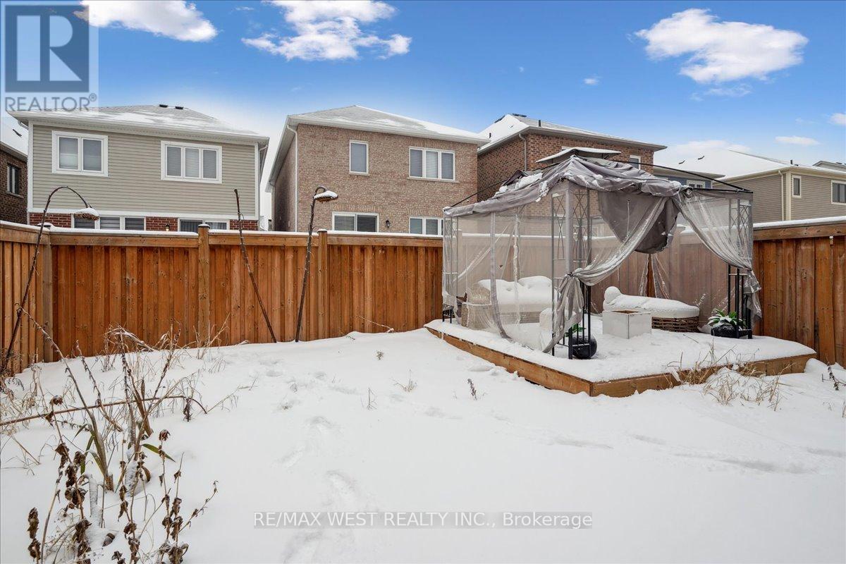 120 Westfield Drive, Whitby, Ontario  L1P 0G1 - Photo 12 - E11962003