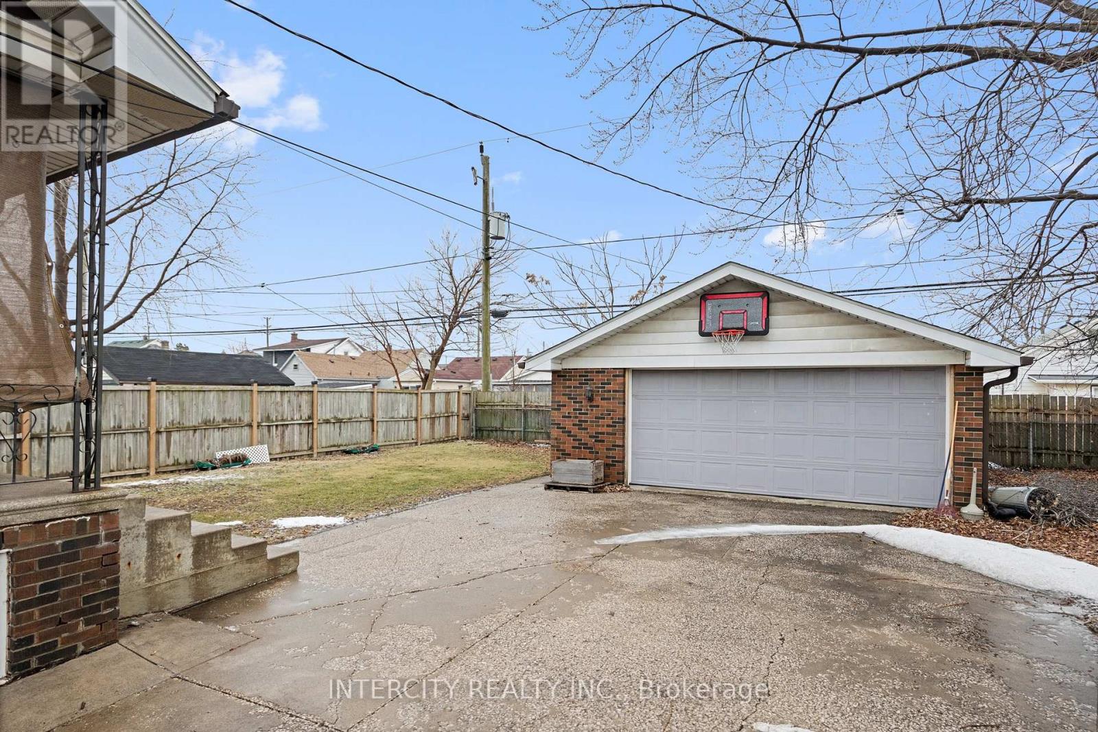 1571 Albert Road, Windsor, Ontario  N8Y 3R3 - Photo 3 - X11961884