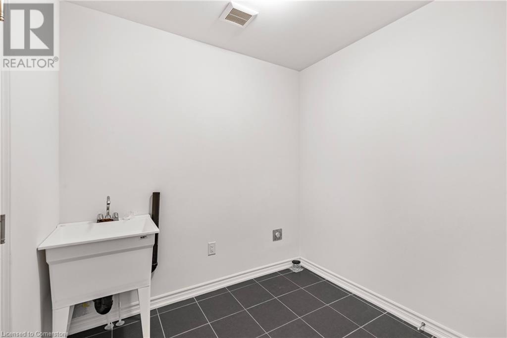 12 Sassafras Road, Midhurst, Ontario  L0L 1Y3 - Photo 10 - 40696256