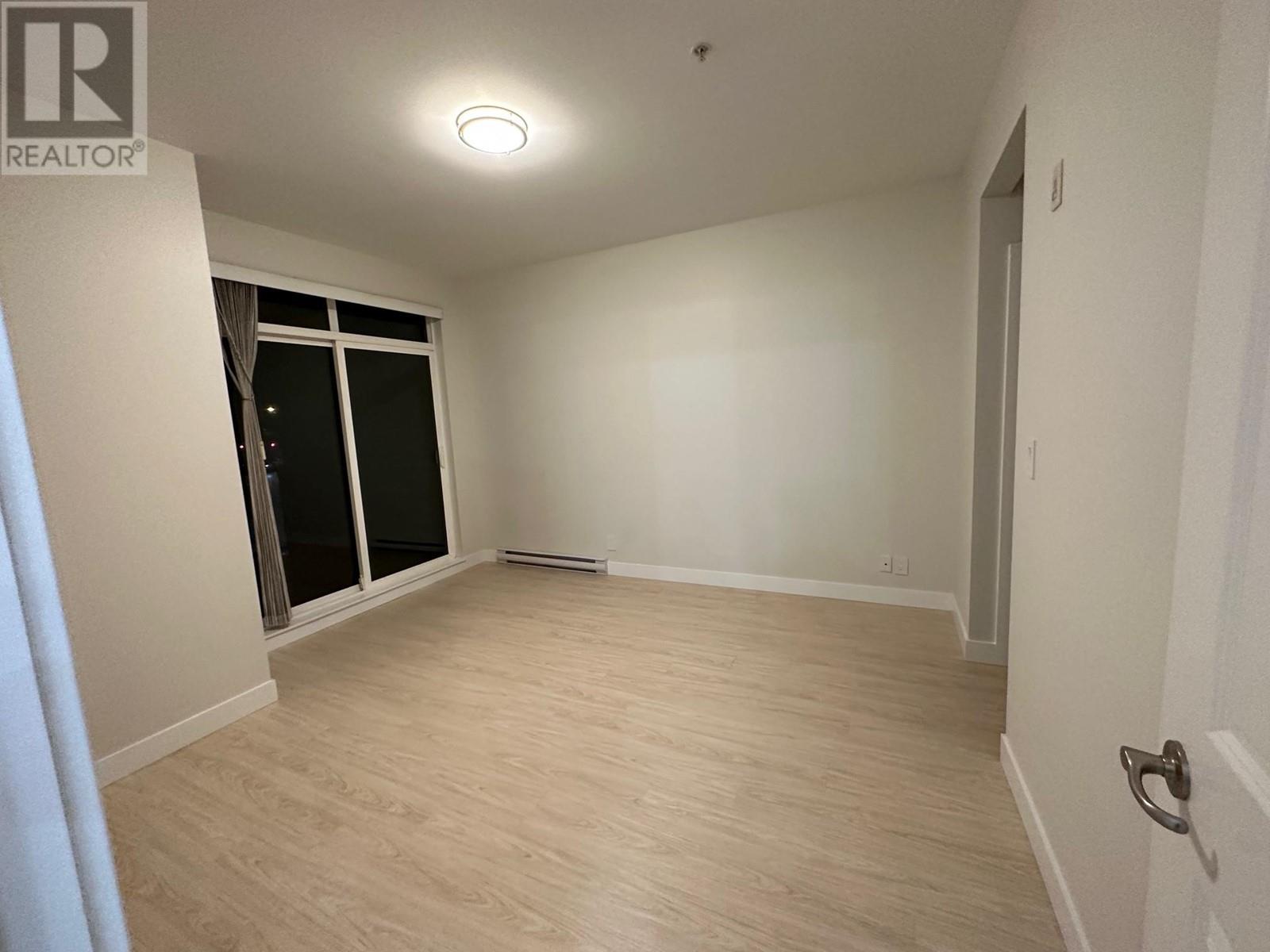 Listing Picture 3 of 14 : 206 8400 ANDERSON ROAD, Richmond / 烈治文 - 魯藝地產 Yvonne Lu Group - MLS Medallion Club Member