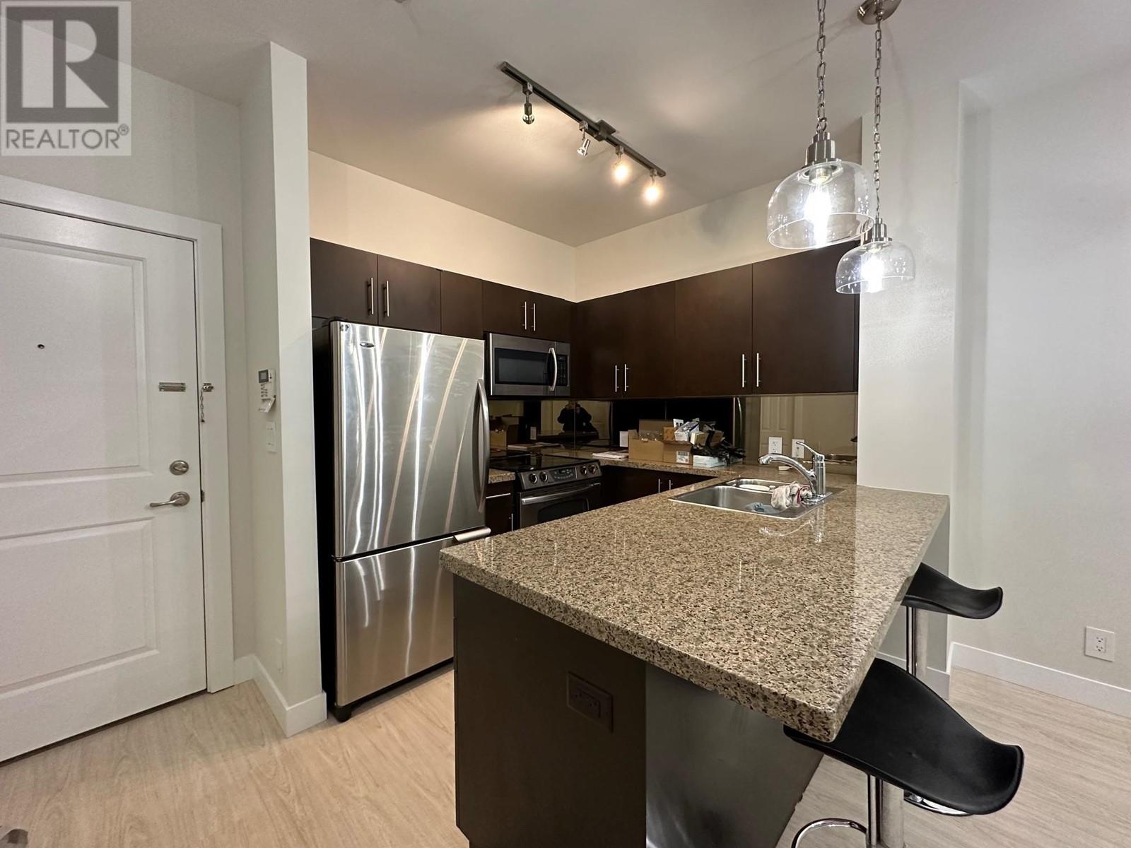 Listing Picture 9 of 14 : 206 8400 ANDERSON ROAD, Richmond / 烈治文 - 魯藝地產 Yvonne Lu Group - MLS Medallion Club Member