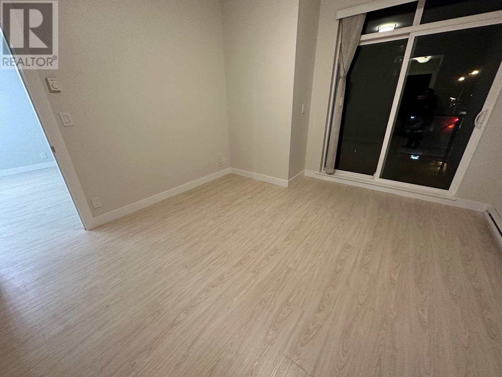 Listing Picture 2 of 14 : 206 8400 ANDERSON ROAD, Richmond / 烈治文 - 魯藝地產 Yvonne Lu Group - MLS Medallion Club Member