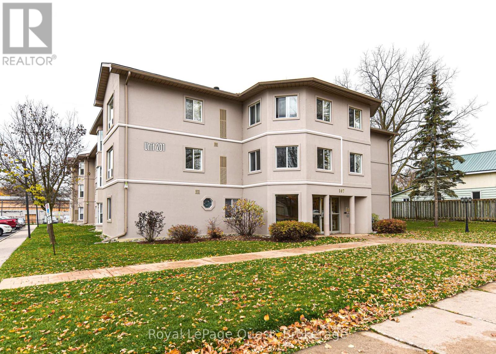 201 - 107 BOND STREET, Orillia, Ontario