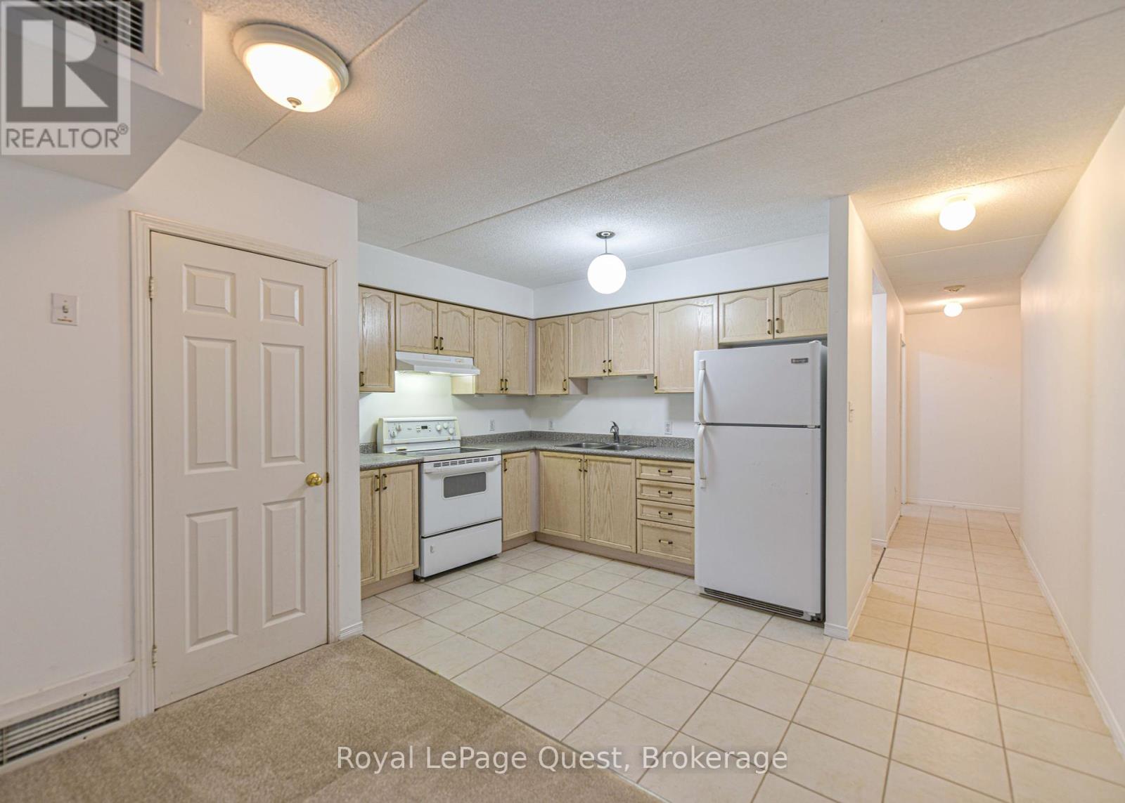 201 - 107 Bond Street, Orillia, Ontario  L3V 1J7 - Photo 5 - S11962049