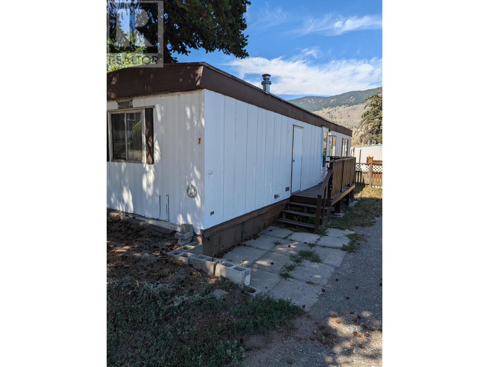 4395 Trans Canada Highway E Highway E Unit# 7, Kamloops, British Columbia  V2C 4S4 - Photo 2 - 10334620