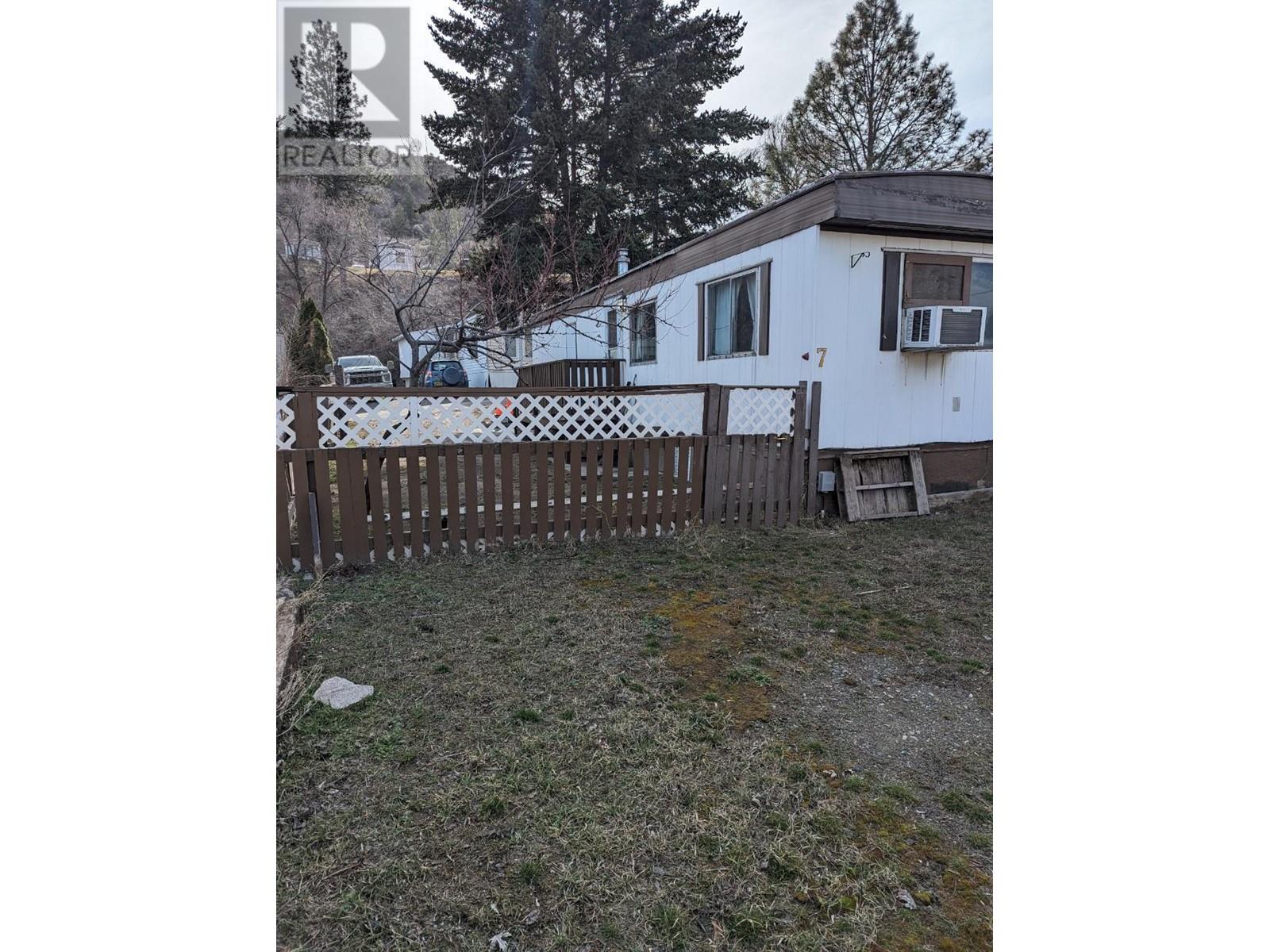 4395 Trans Canada Highway E Highway E Unit# 7, Kamloops, British Columbia  V2C 4S4 - Photo 19 - 10334620