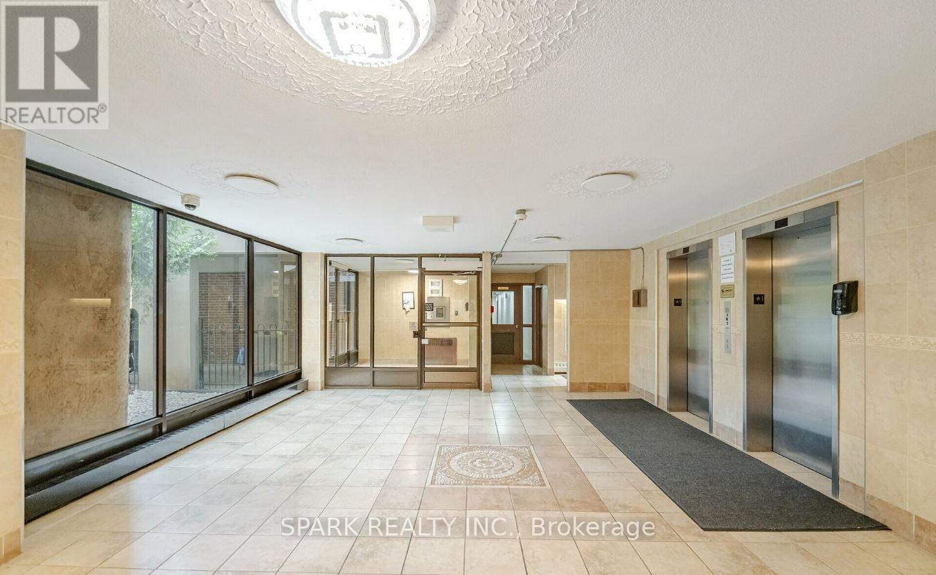 Property at 301 - 2121 ROCHE COURT image 4