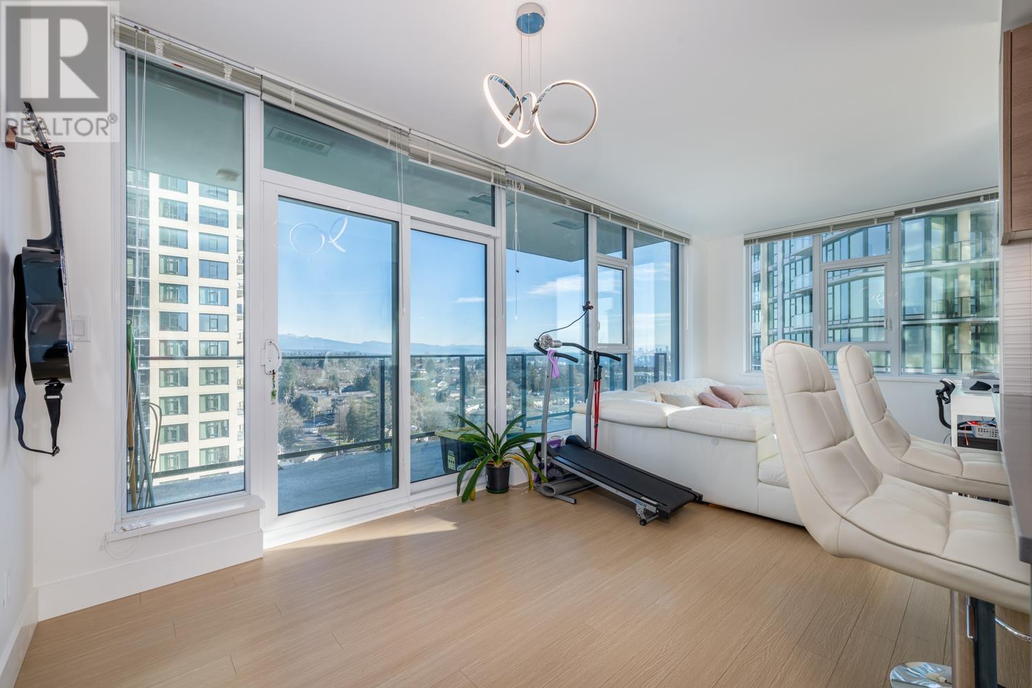 Listing Picture 7 of 27 : 1205 7358 EDMONDS STREET, Burnaby / 本拿比 - 魯藝地產 Yvonne Lu Group - MLS Medallion Club Member