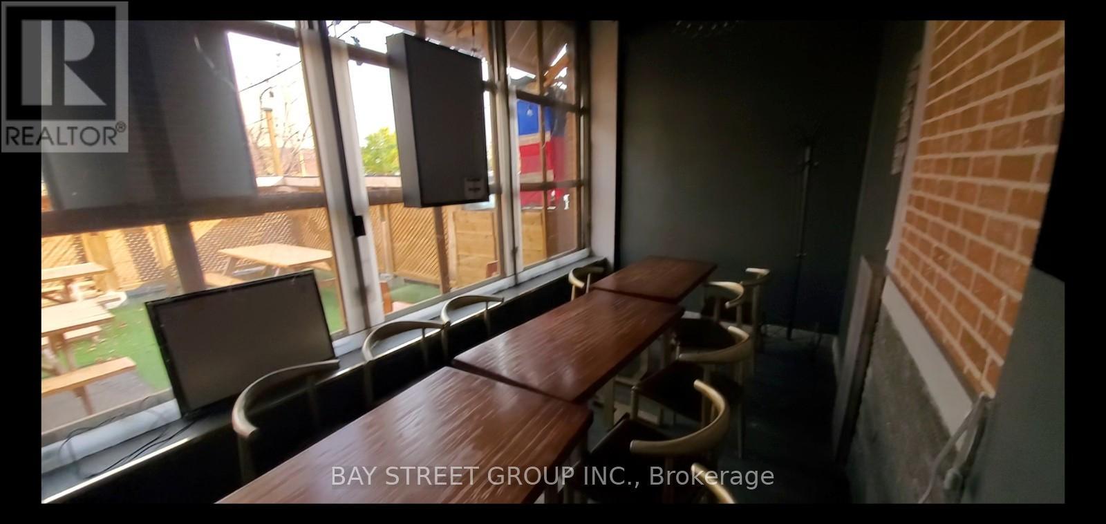 Property at UNIT 4 - 72 STEELES AVENUE W image 3