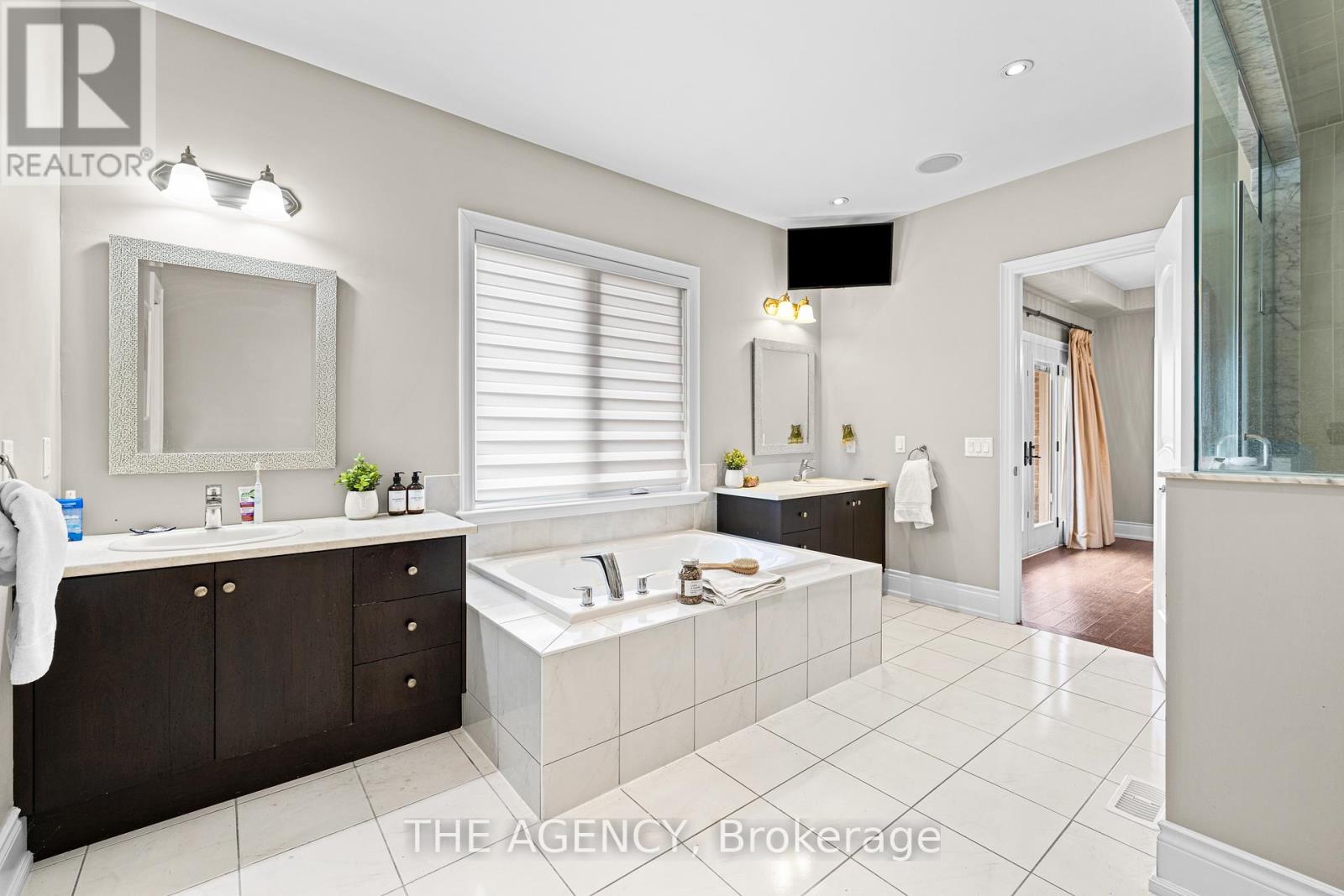 25 Wedgeport Court, King, Ontario  L0G 1N0 - Photo 26 - N9768039