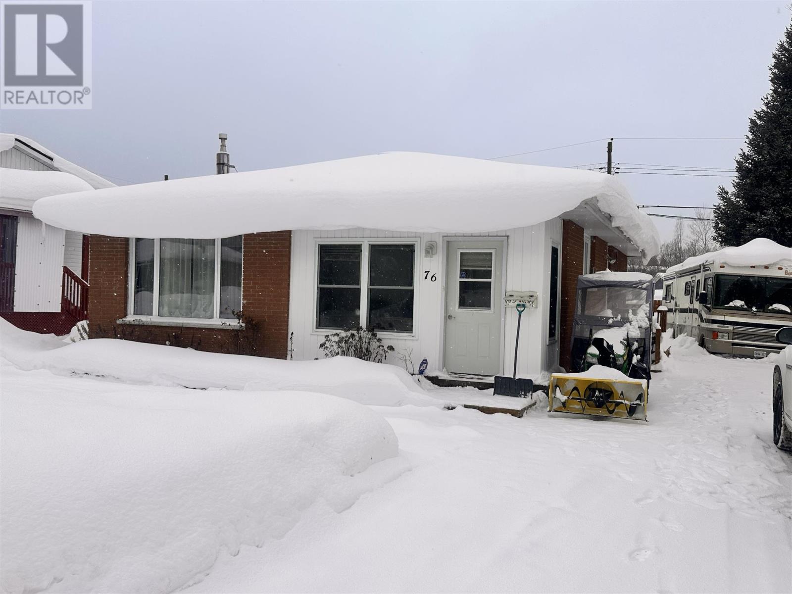 Property at 76 Mississauga AVE image 1