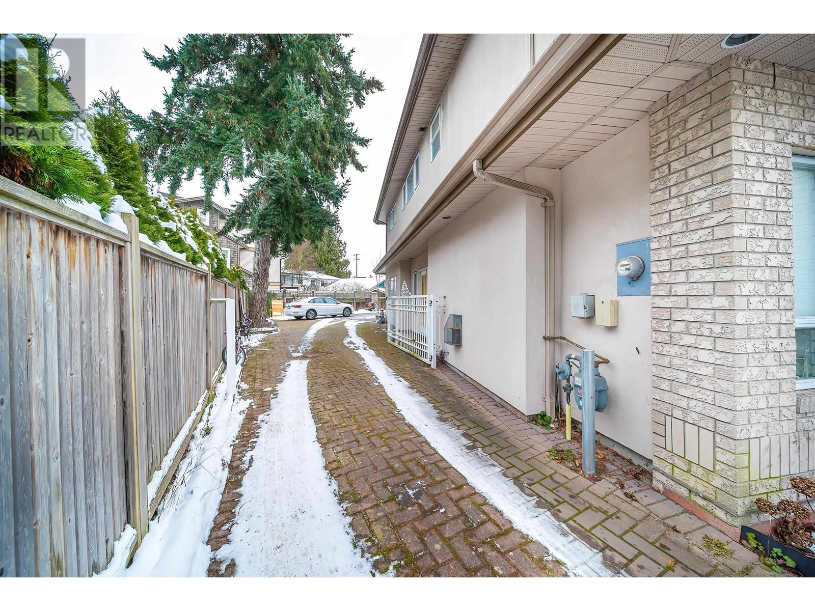 5948 Lancing Road, Richmond, British Columbia  V7C 3A1 - Photo 3 - R2964087