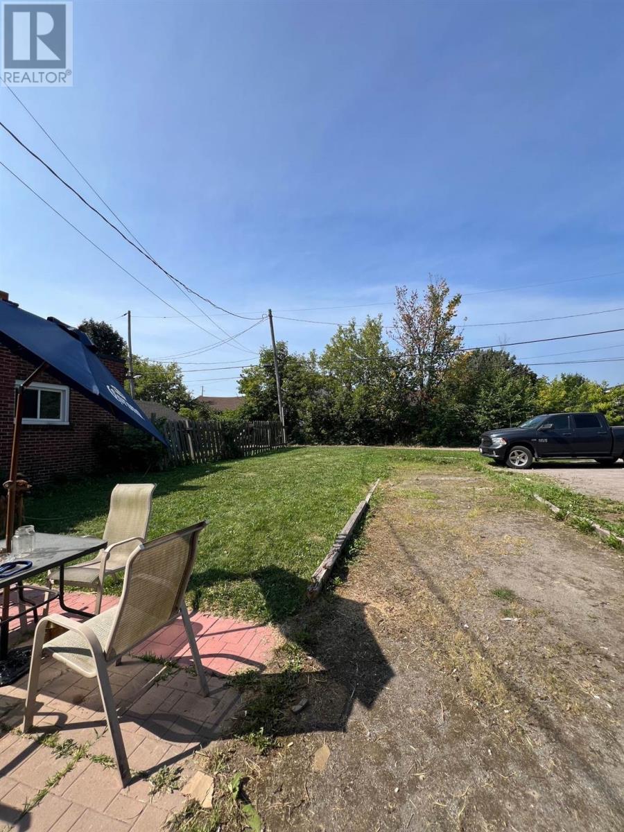 315 Korah Rd, Sault Ste. Marie, Ontario  P6C 4H2 - Photo 18 - SM250240