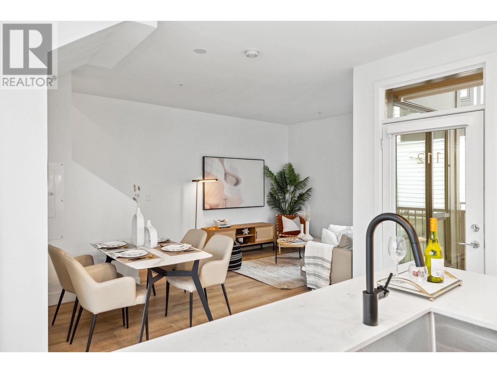 112 1306 LAVAL SQUARE