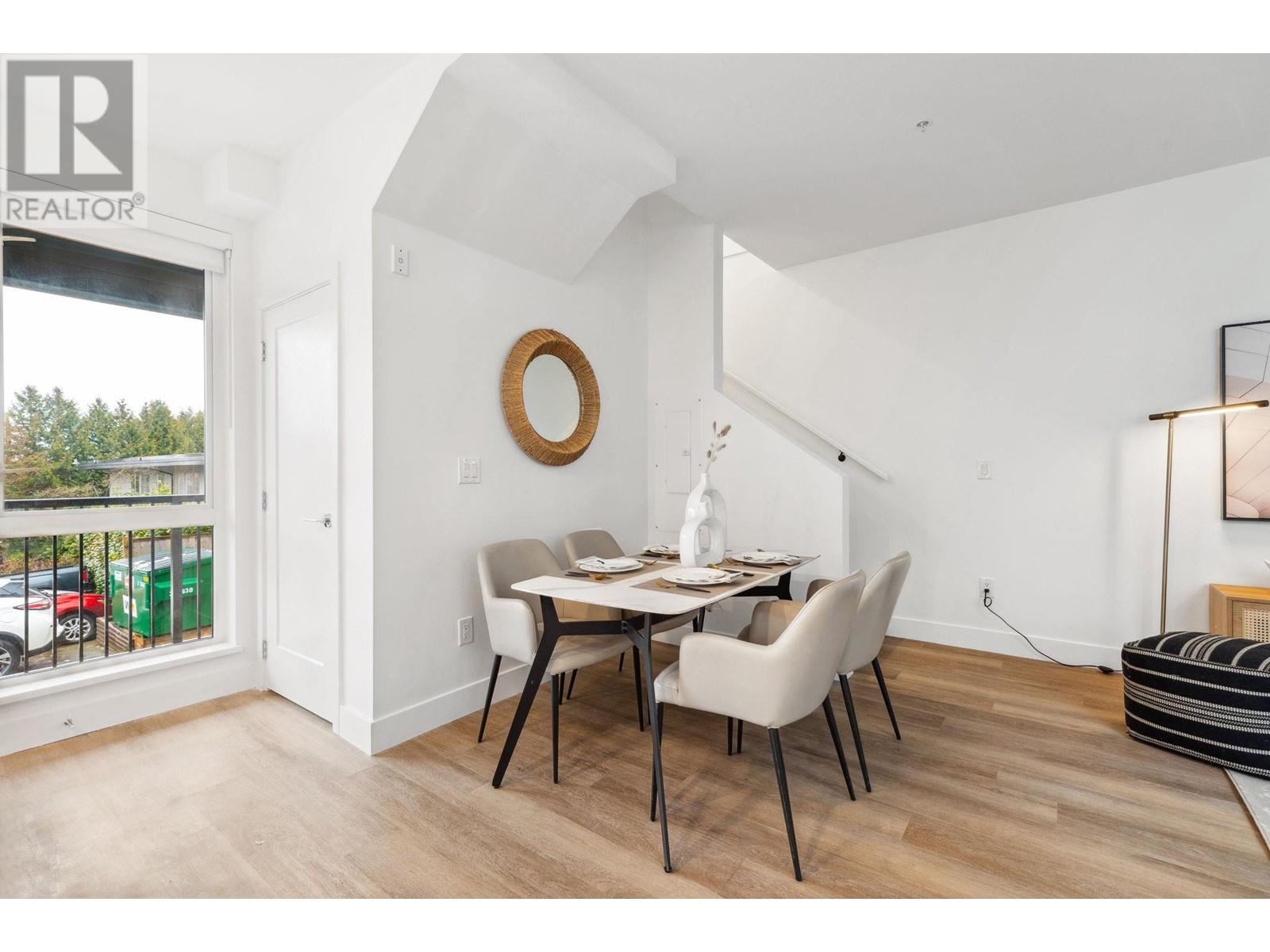 112 1306 LAVAL SQUARE