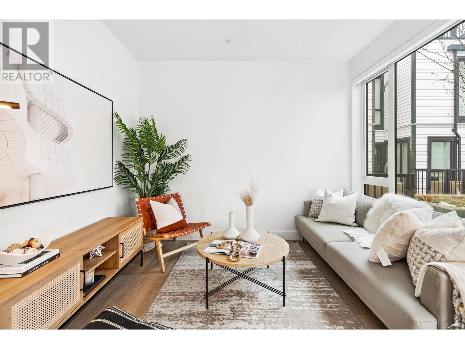 112 1306 LAVAL SQUARE