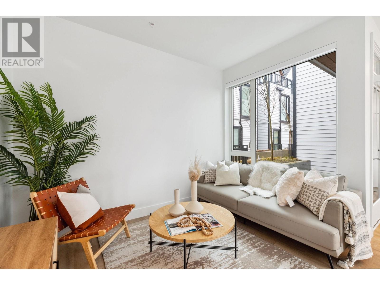 112 1306 LAVAL SQUARE