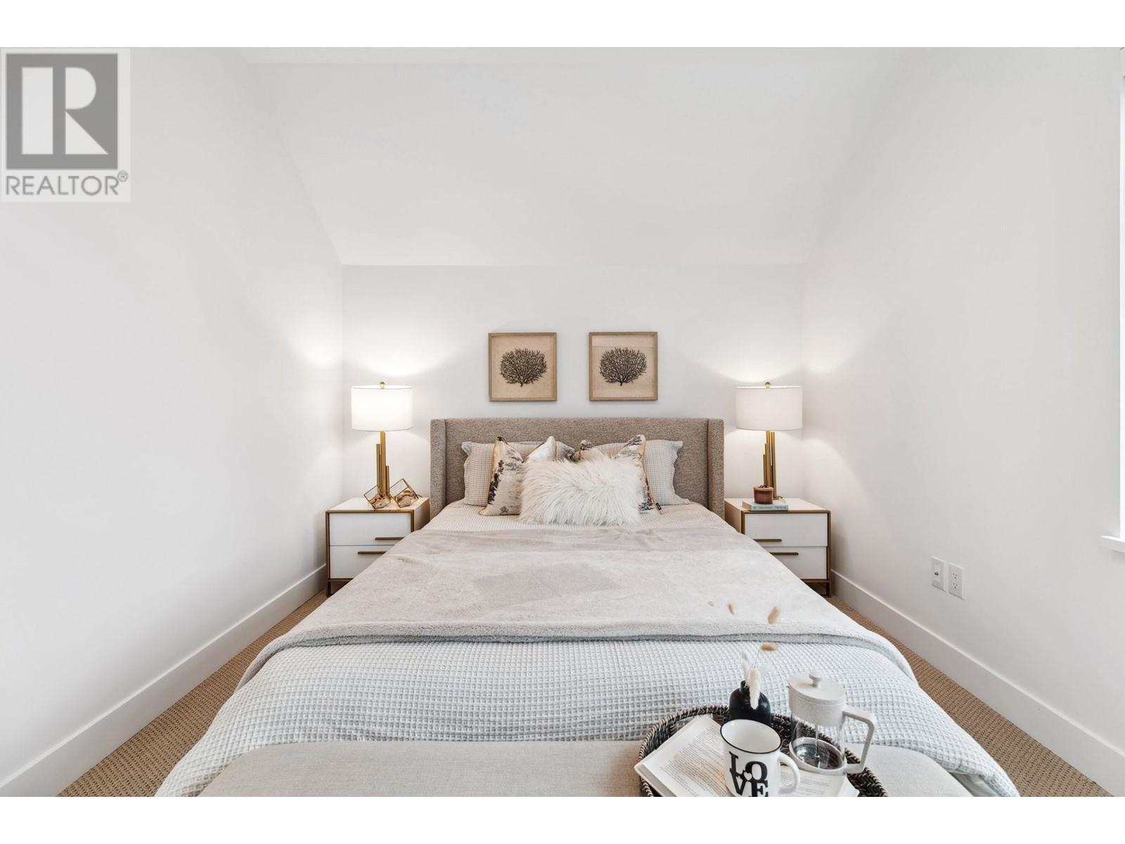 112 1306 LAVAL SQUARE