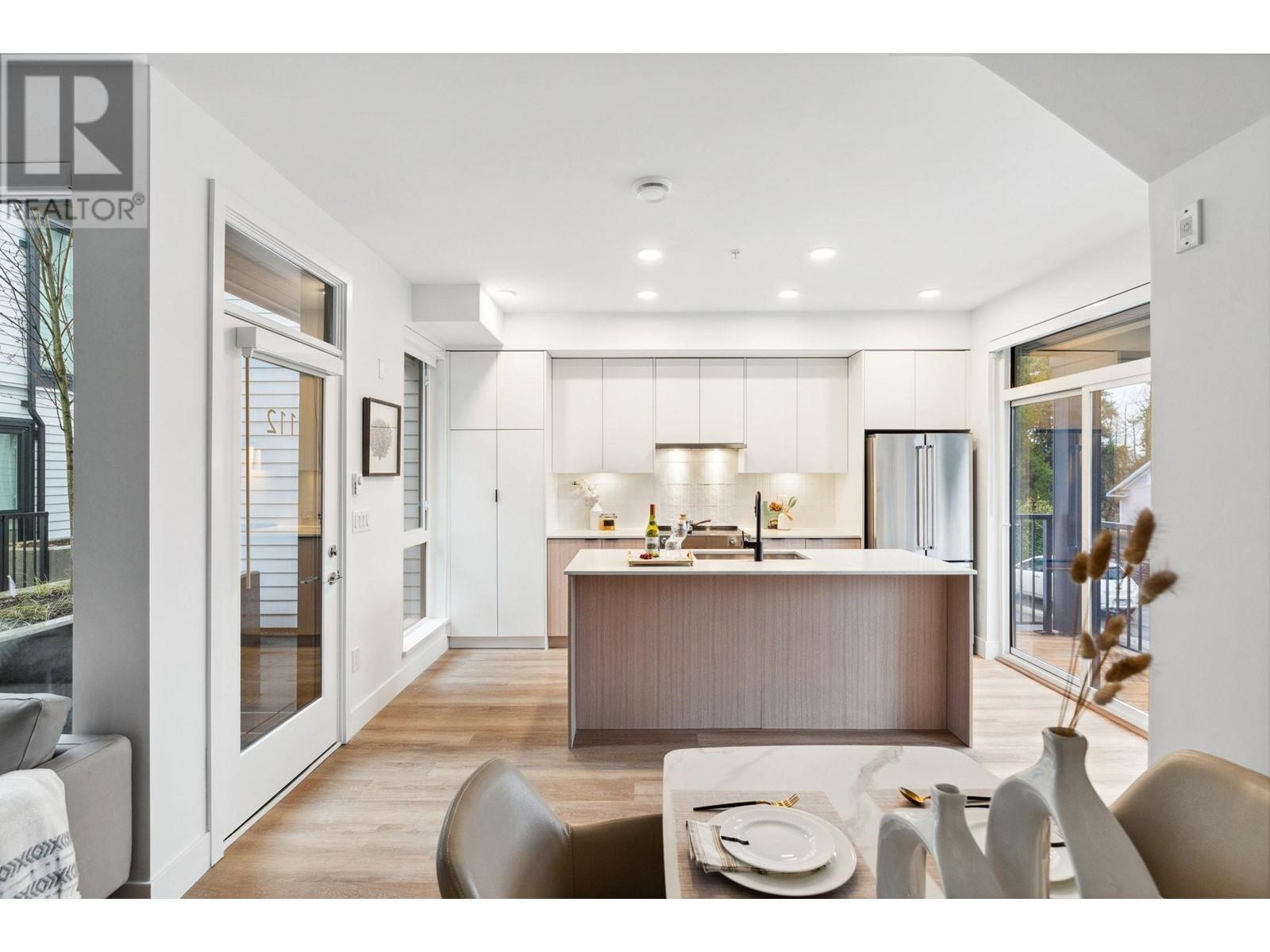 112 1306 LAVAL SQUARE