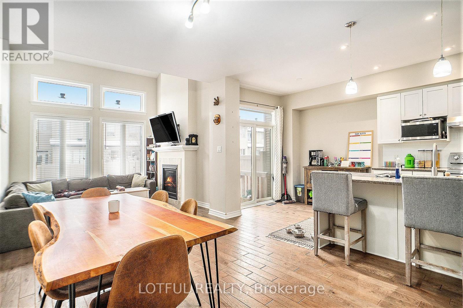 336 Rainrock Crescent, Ottawa, Ontario  K1W 0J6 - Photo 11 - X11962401