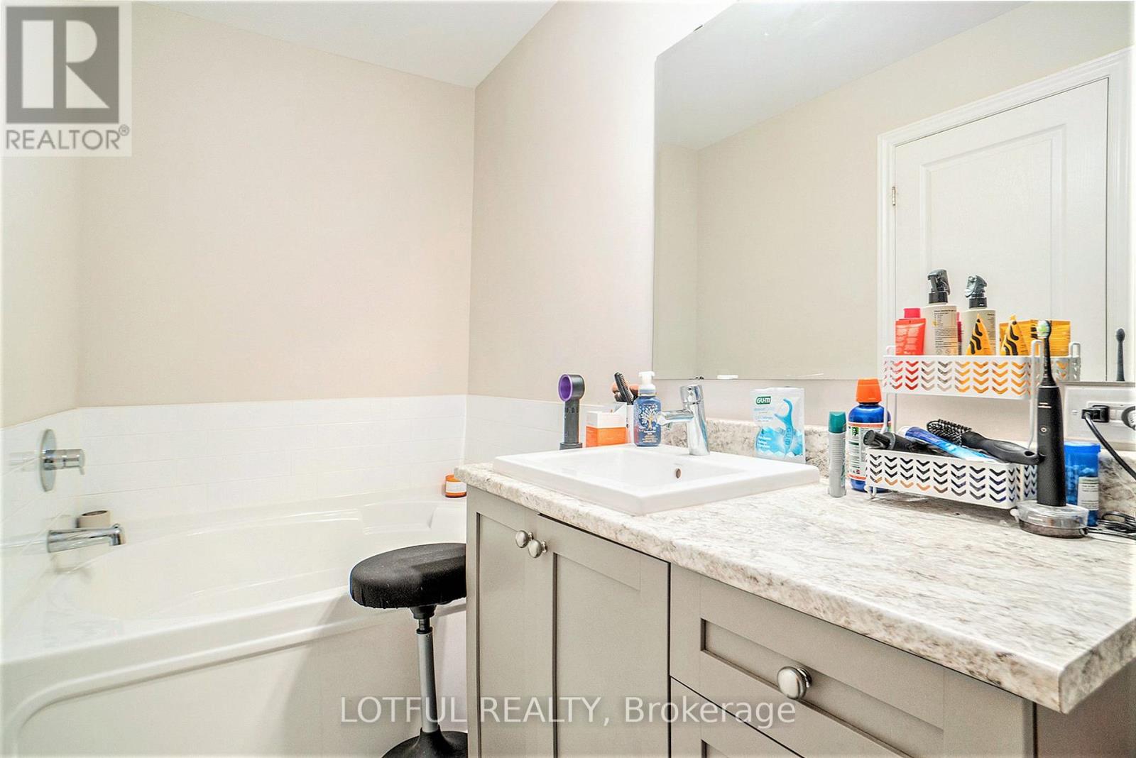 336 Rainrock Crescent, Ottawa, Ontario  K1W 0J6 - Photo 19 - X11962401