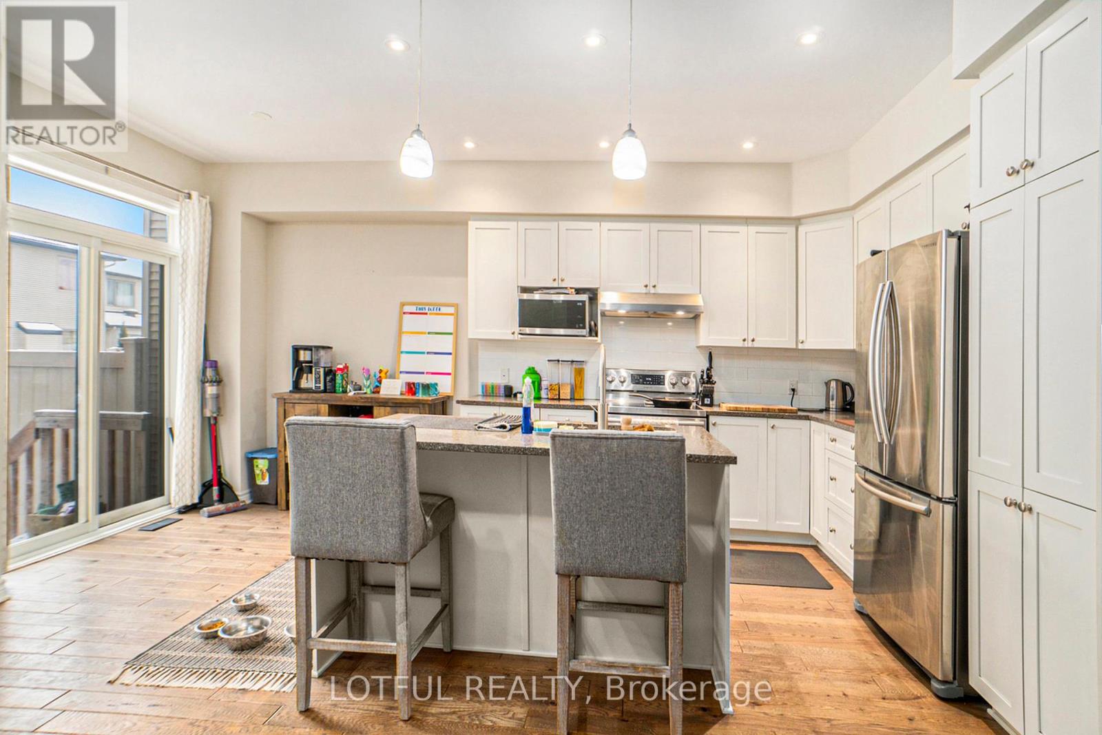 336 Rainrock Crescent, Ottawa, Ontario  K1W 0J6 - Photo 8 - X11962401