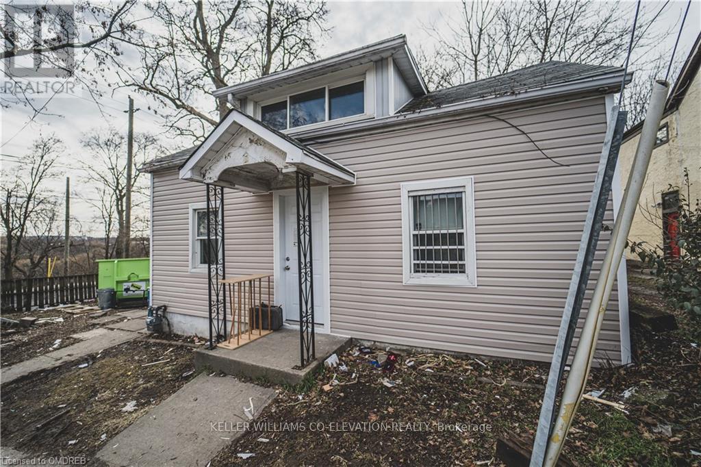 Property at 8 LUNDY'S LANE W image