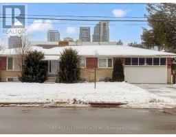 105 BETTY ANN DRIVE, Toronto, Ontario