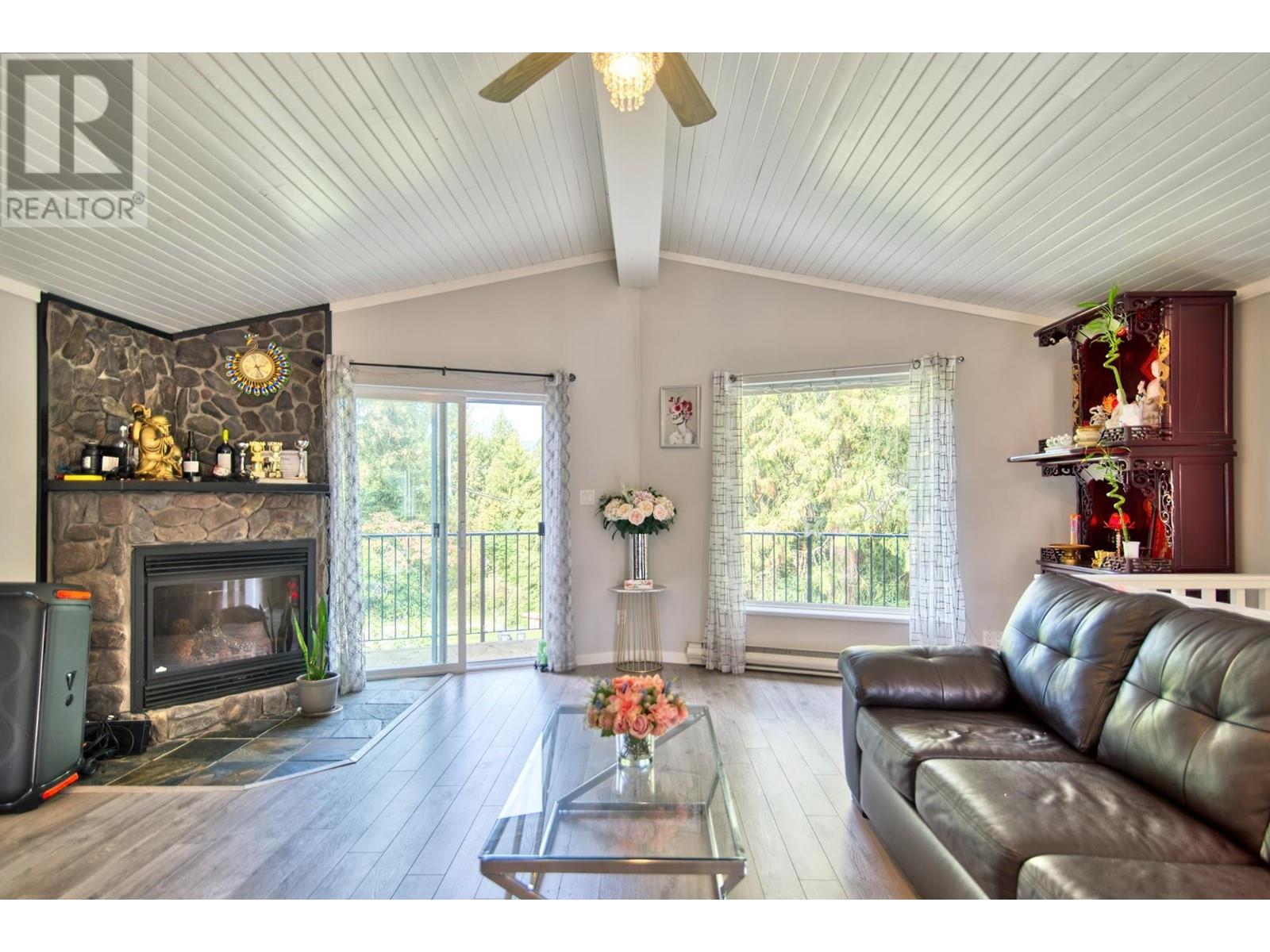 7717 Fawn Road, Halfmoon Bay, British Columbia  V7Z 1C4 - Photo 10 - R2964605