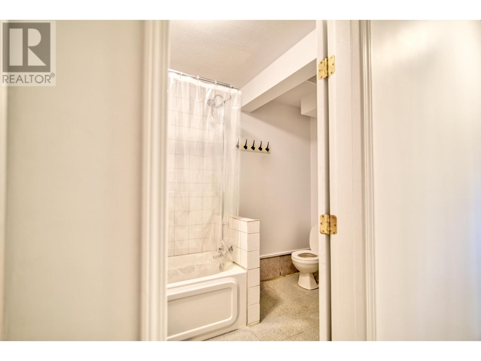 7717 Fawn Road, Halfmoon Bay, British Columbia  V7Z 1C4 - Photo 26 - R2964605
