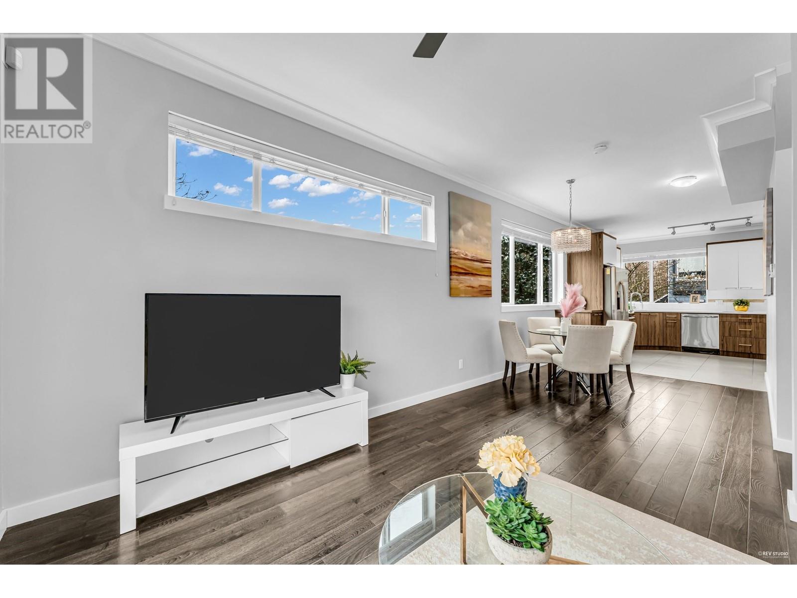 Listing Picture 15 of 31 : 316 7533 GILLEY AVENUE, Burnaby / 本拿比 - 魯藝地產 Yvonne Lu Group - MLS Medallion Club Member