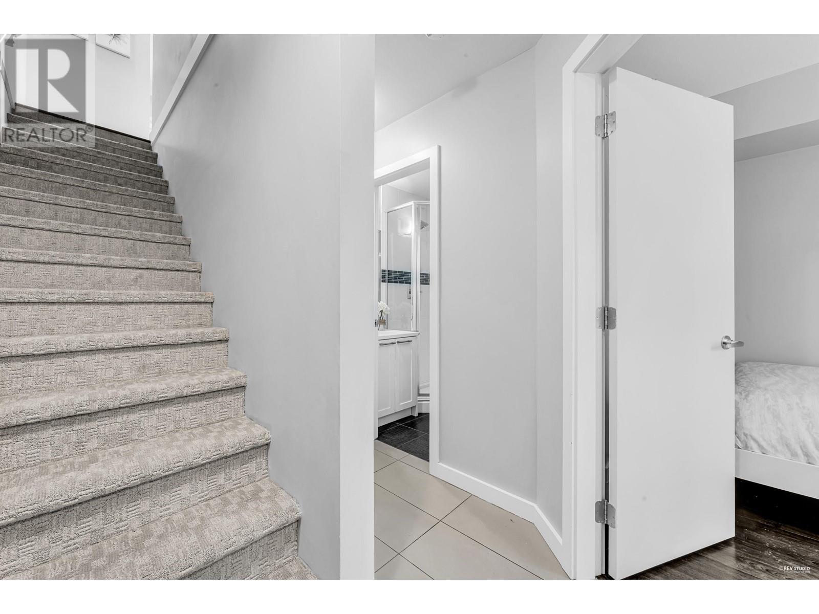 Listing Picture 31 of 31 : 316 7533 GILLEY AVENUE, Burnaby / 本拿比 - 魯藝地產 Yvonne Lu Group - MLS Medallion Club Member