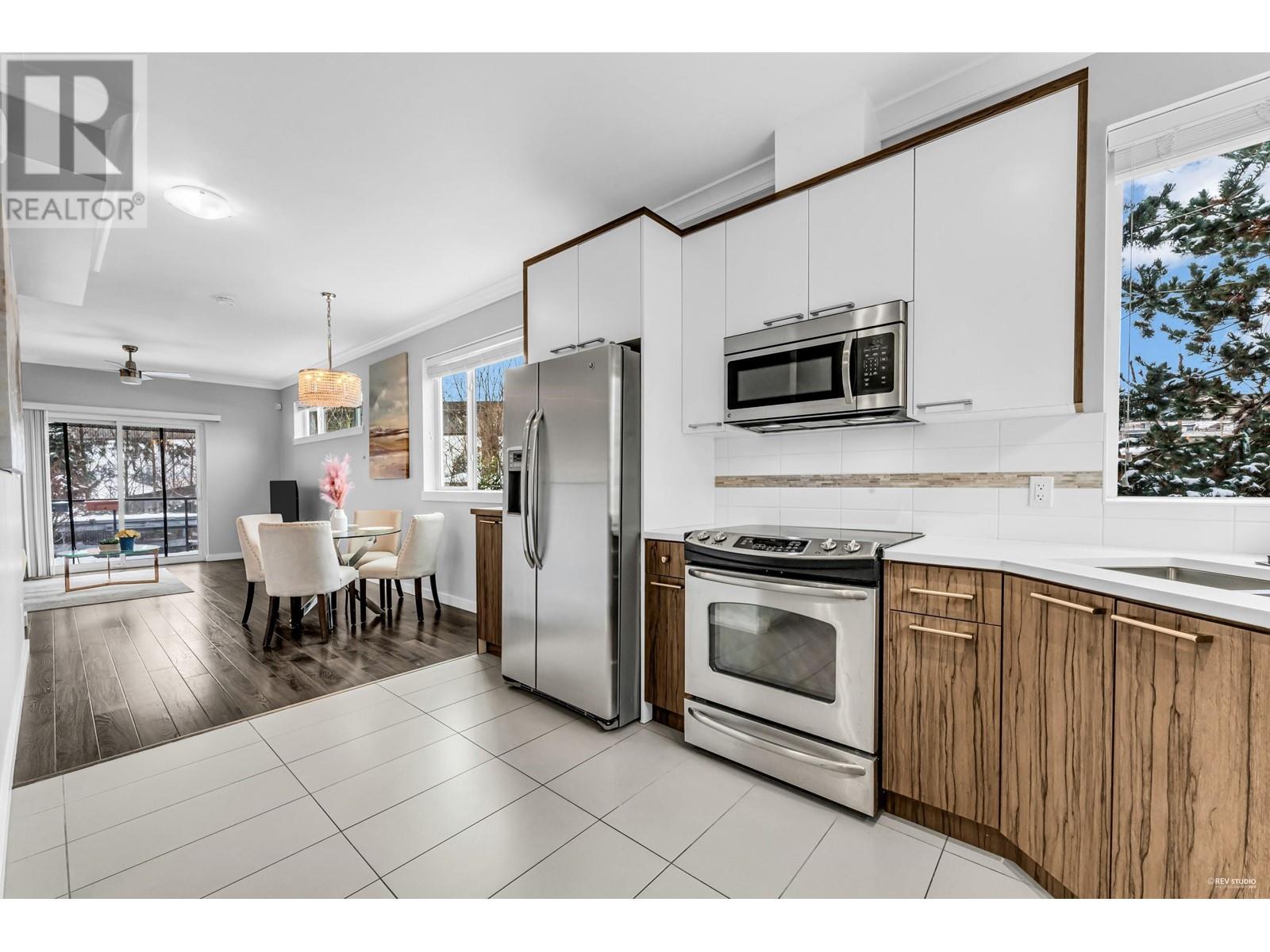 Listing Picture 5 of 31 : 316 7533 GILLEY AVENUE, Burnaby / 本拿比 - 魯藝地產 Yvonne Lu Group - MLS Medallion Club Member