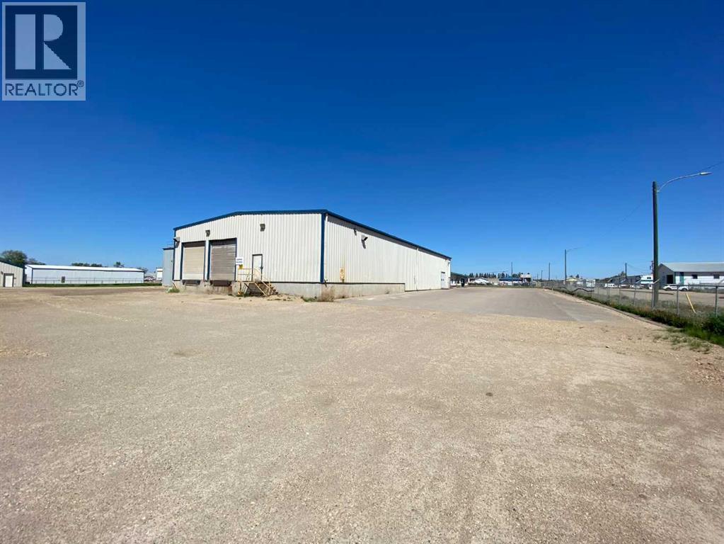 6701 & 6705 44 Avenue, Ponoka, Alberta  T4J 1J8 - Photo 6 - A2193214