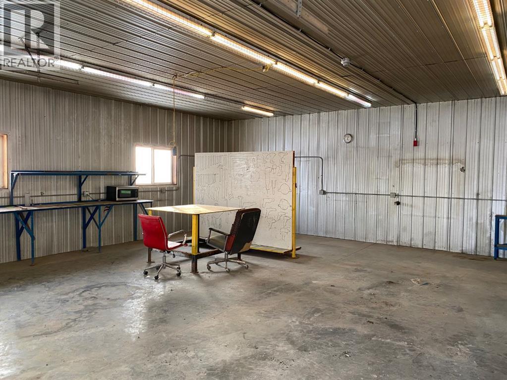 6701 & 6705 44 Avenue, Ponoka, Alberta  T4J 1J8 - Photo 17 - A2193214