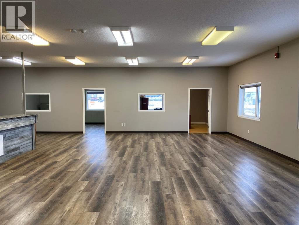 6701 & 6705 44 Avenue, Ponoka, Alberta  T4J 1J8 - Photo 26 - A2193214