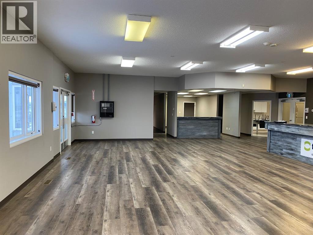 6701 & 6705 44 Avenue, Ponoka, Alberta  T4J 1J8 - Photo 33 - A2193214