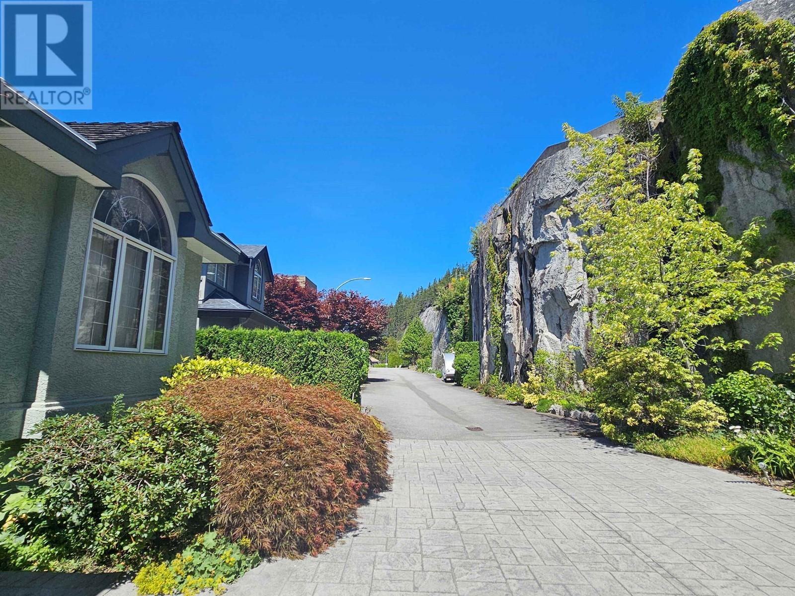 Property at 2009 CLIFFSIDE LANE image 4