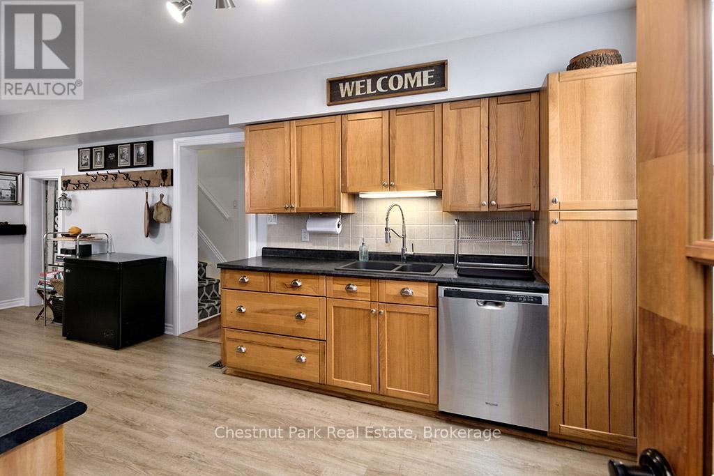 8 Levitta Street, Grey Highlands, Ontario  N0C 1E0 - Photo 28 - X11962510