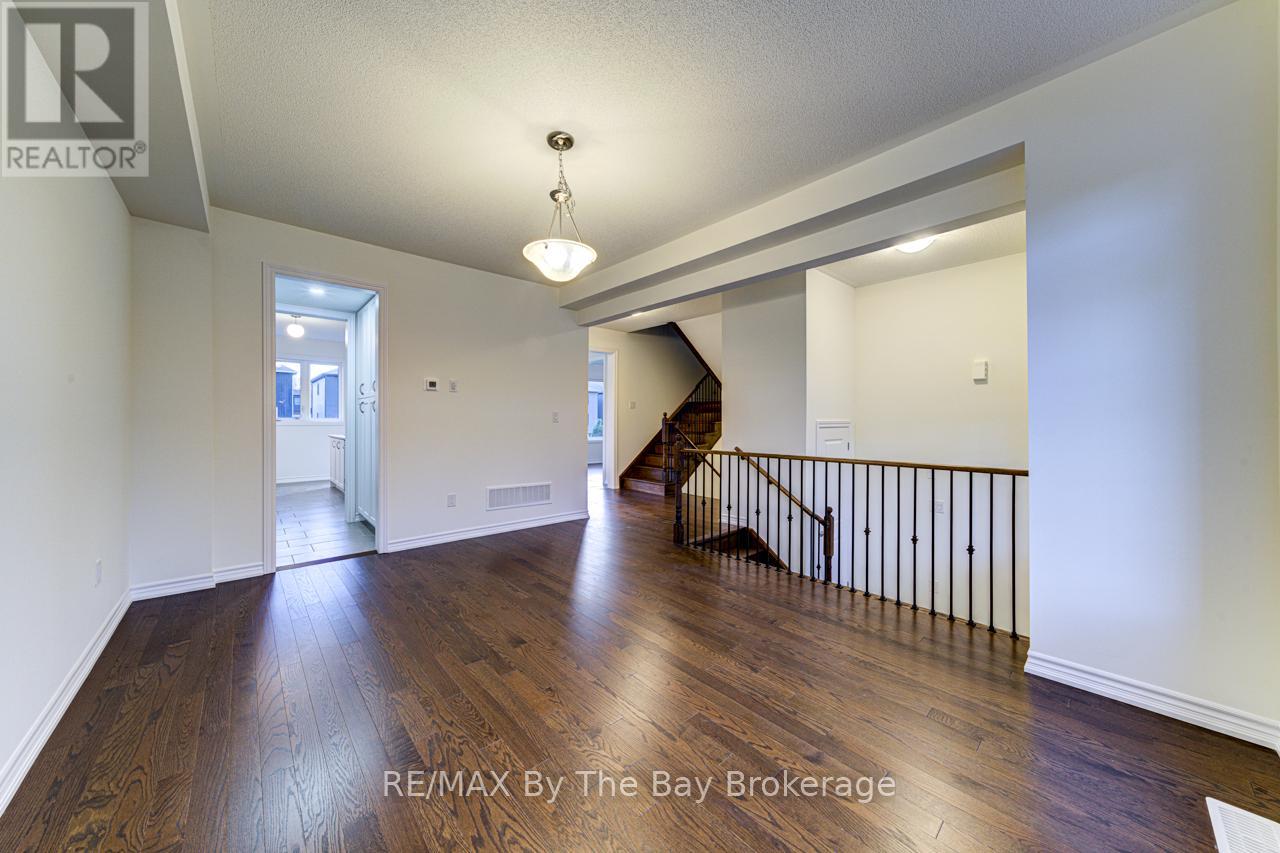 178 Mapleside Drive, Wasaga Beach, Ontario  L9Z 0L4 - Photo 7 - S11958909