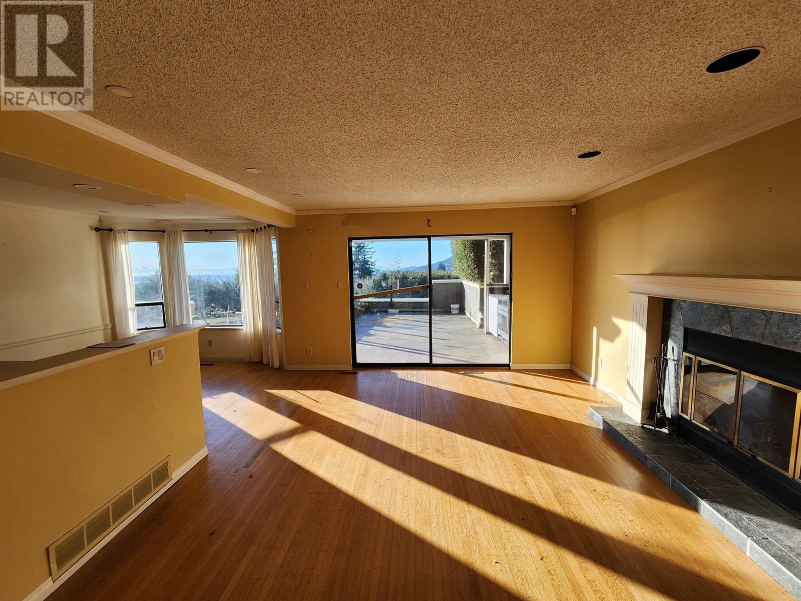 3825 St. Georges Avenue, North Vancouver, British Columbia  V7N 1W3 - Photo 12 - R2962229
