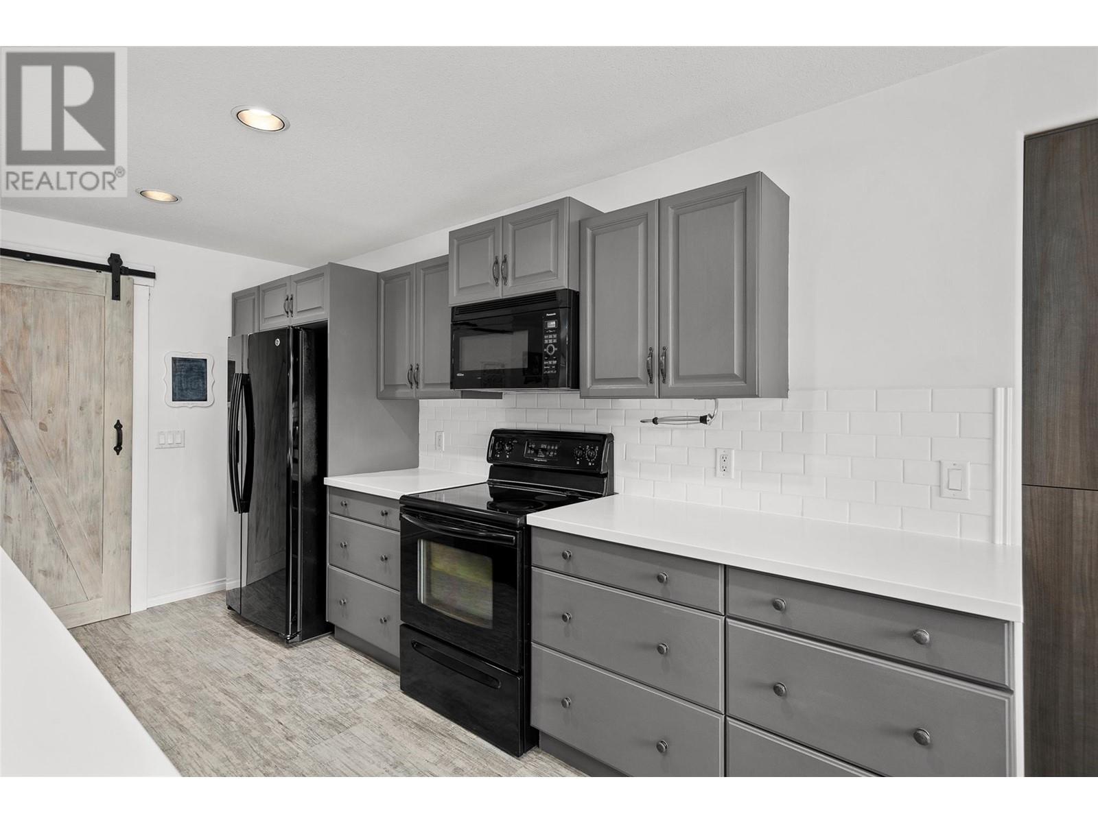 Property at 1503 Tanemura Crescent image 5