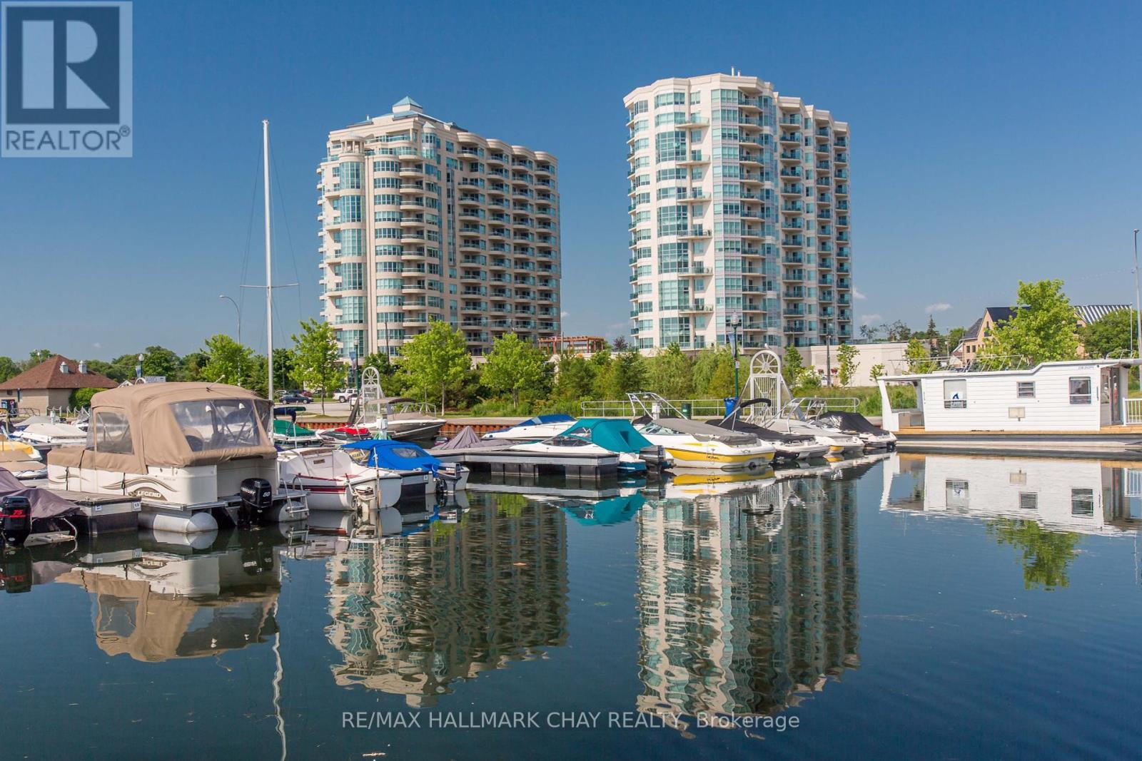Property at 509 - 2 TORONTO STREET image 1